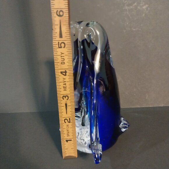 Penguin Paperweight Art Glass Baby Penguins Inside Blue - Picture 7 of 7